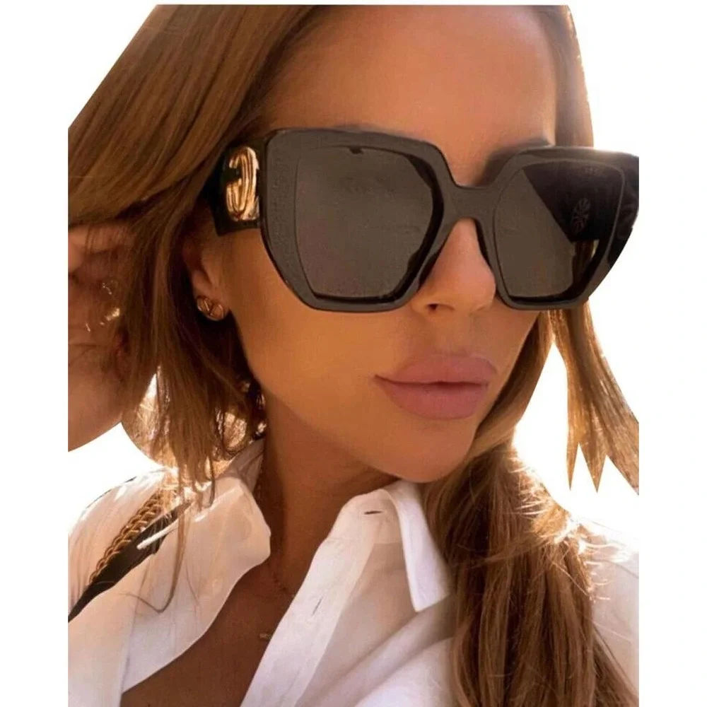 Gucci Sunglasses GG0956S 003 Black Gold Grey Square Woman AUTHENTIC - Picture 2 of 8